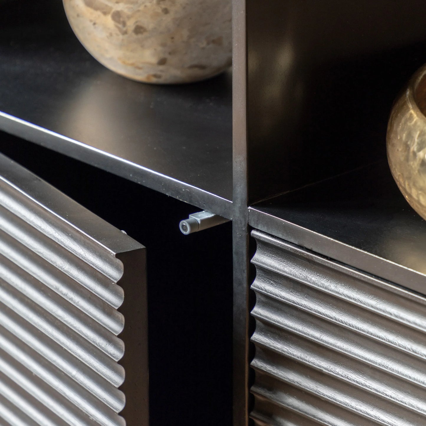 Gallery Direct Ripple 2 Door Open Display Unit