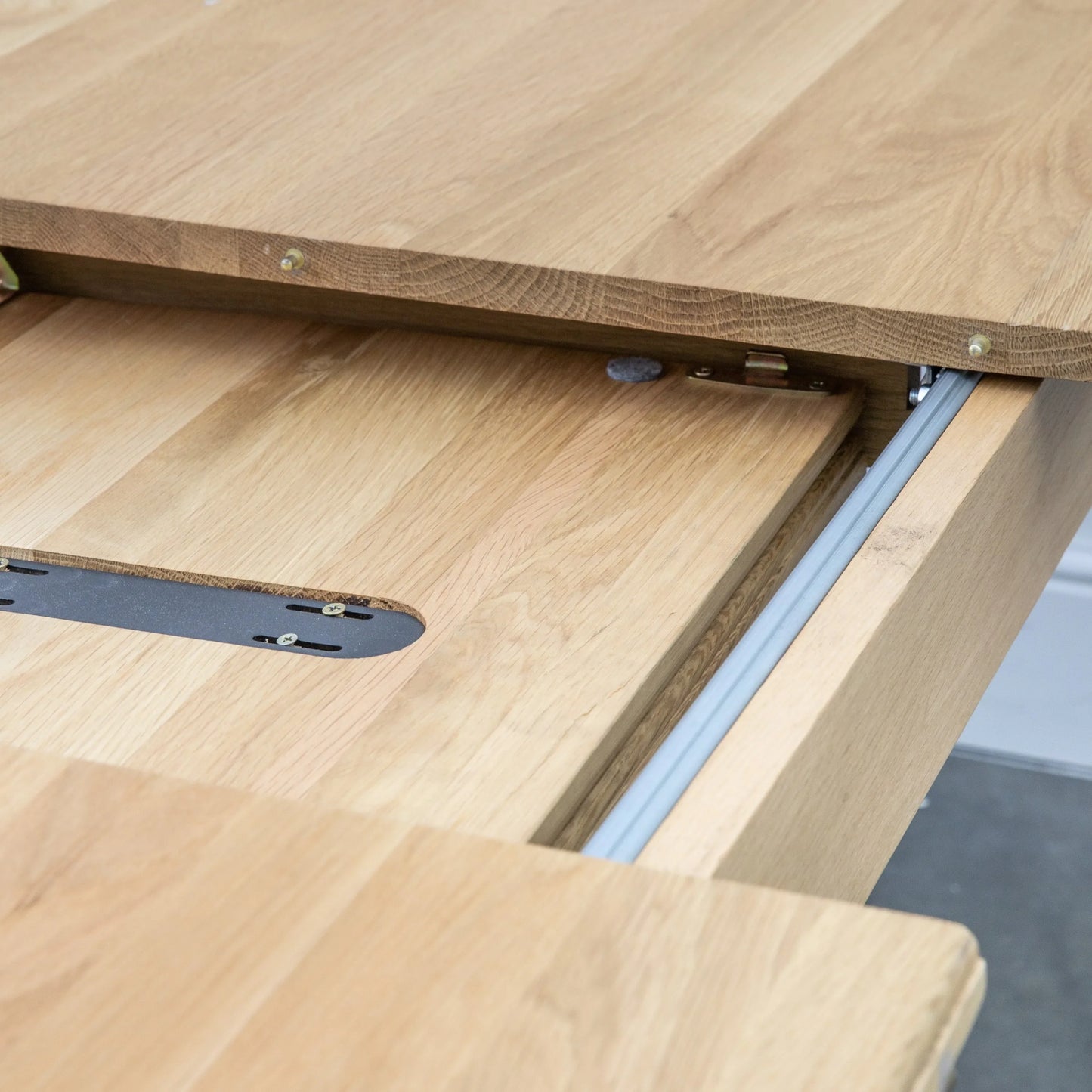 Gallery Direct Wycombe Extending Dining Table