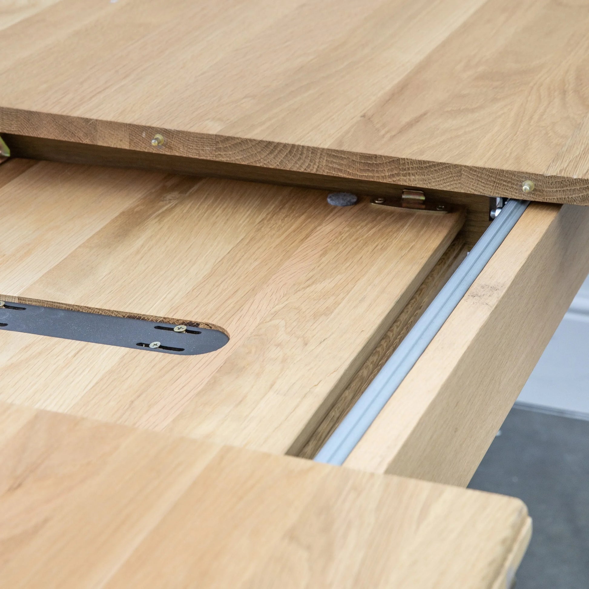 Gallery Direct Wycombe Extending Dining Table